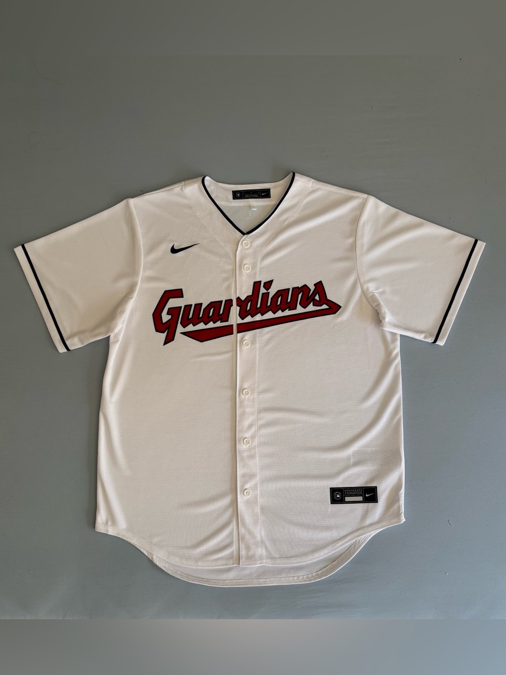 Men’s Nike Cleveland Guardians MLB Jersey White Size LARGE